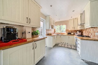 Elizabeth Avenue, Bagshot, Surrey, GU19