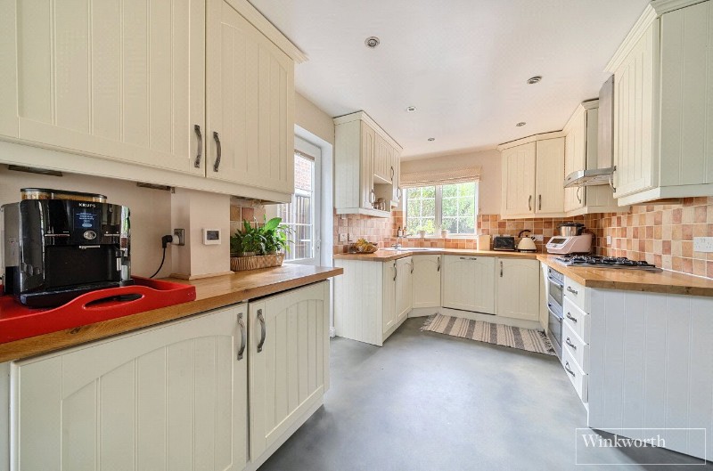 Elizabeth Avenue, Bagshot, Surrey, GU19