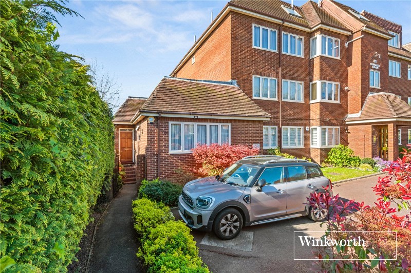 Hendon Lane, Finchley, London, N3
