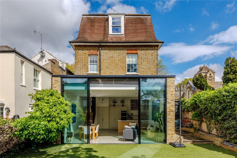 Ponsonby Road, London, SW15