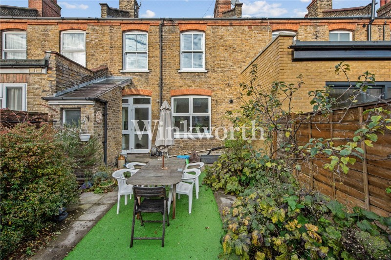 Hewitt Avenue, London, N22