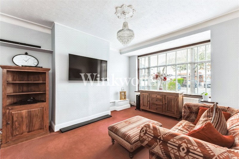 Dorchester Avenue, London, N13