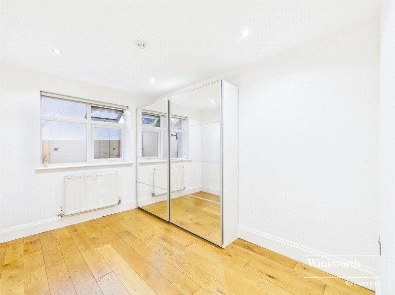 Renters Avenue, London, NW4