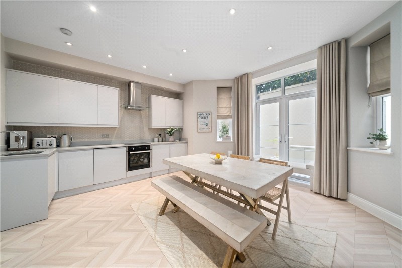 Knights Hill, West Norwood, London, SE27