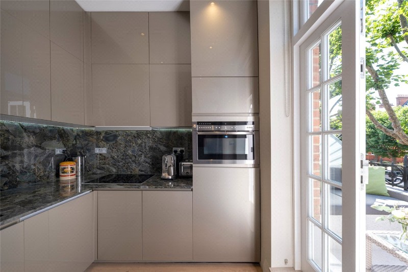 Elgin Avenue, London, W9