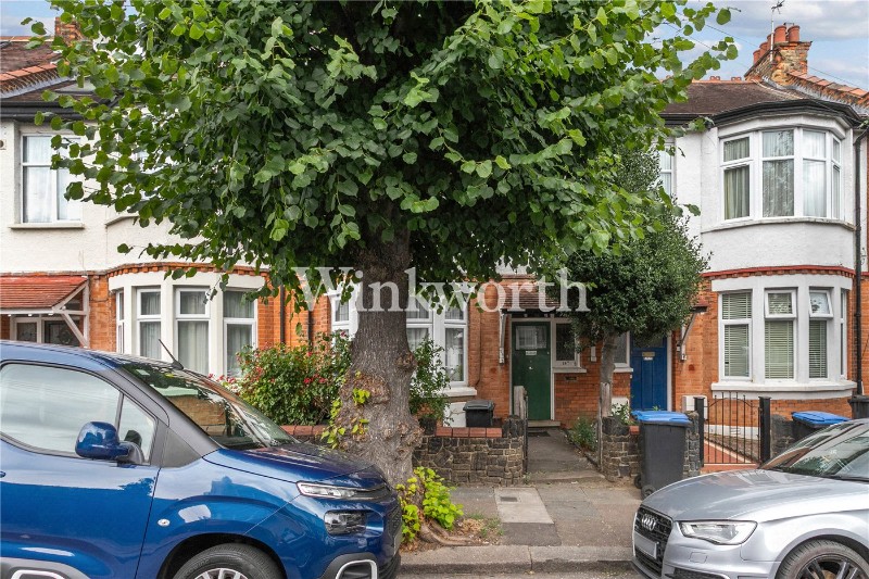 River Avenue, London, N13