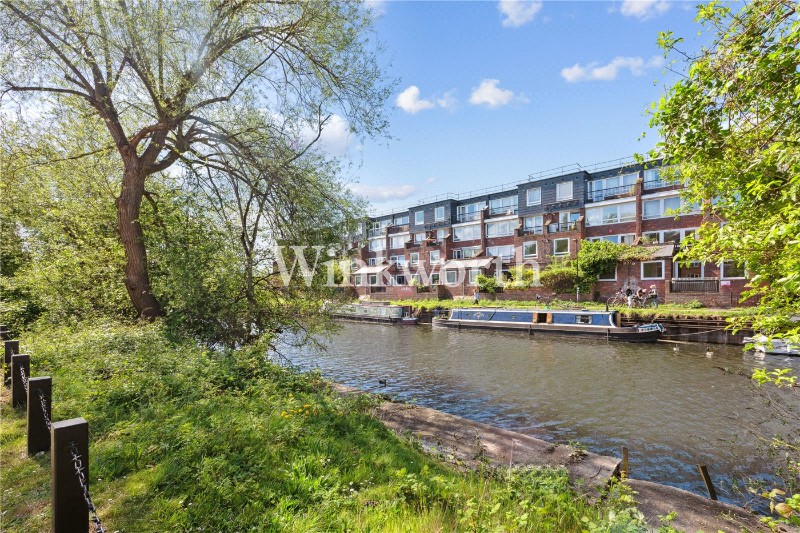 Bream Close, London, N17