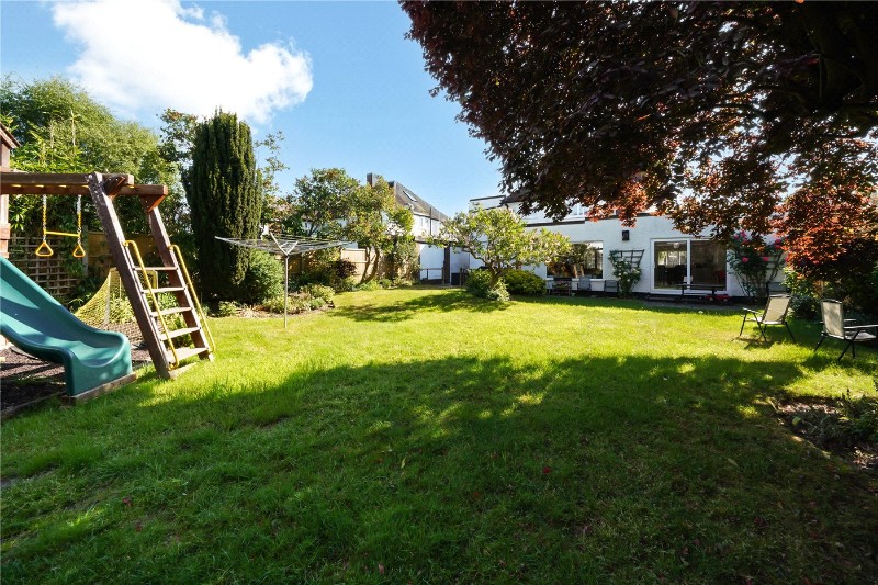 Dickerage Road, Kingston upon Thames, KT1