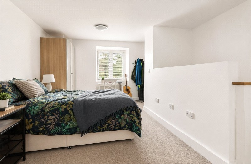 Hepdon Mews, London, SW17