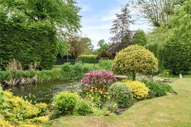 Riverside Gardens, Romsey, Hampshire, SO51