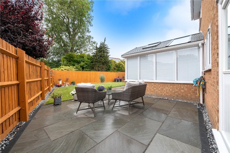 Chatsworth Close, Market Deeping, Peterborough, Lincolnshire, PE6