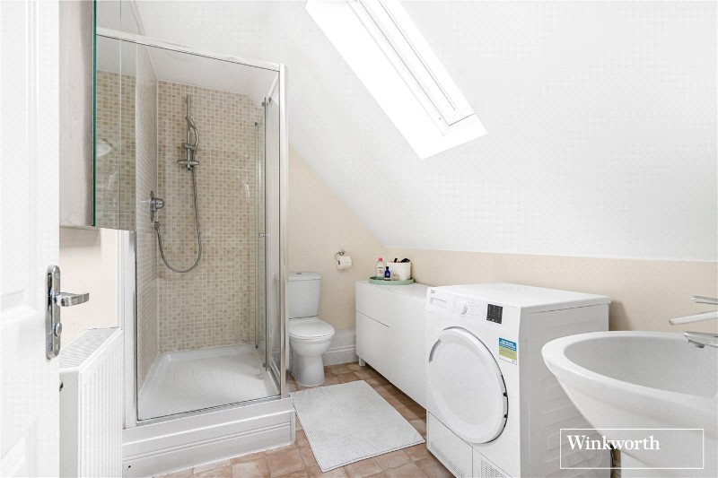 Gomer Road, Bagshot, Surrey, GU19