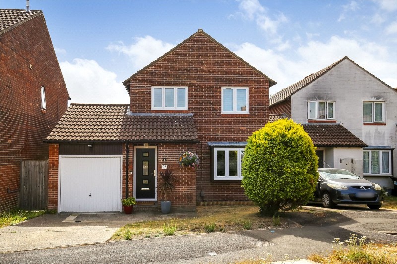 St. Annes Close, Winchester, Hampshire, SO22
