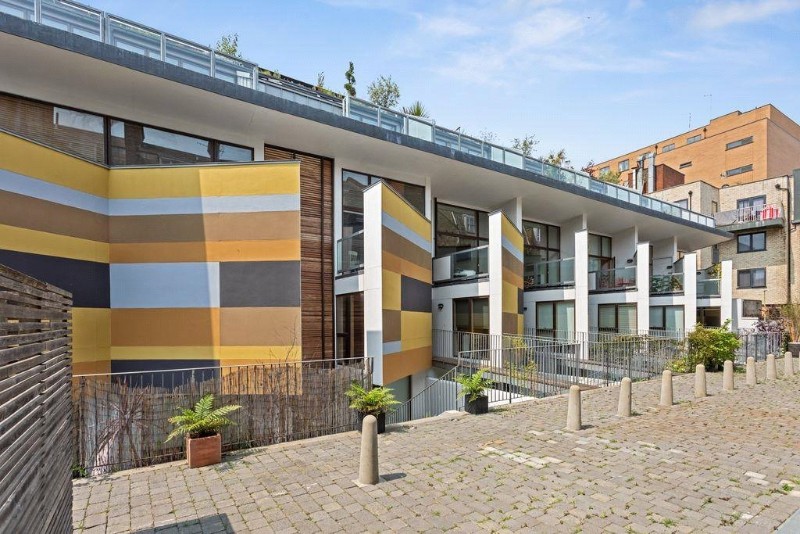 Mears Close, London, E1