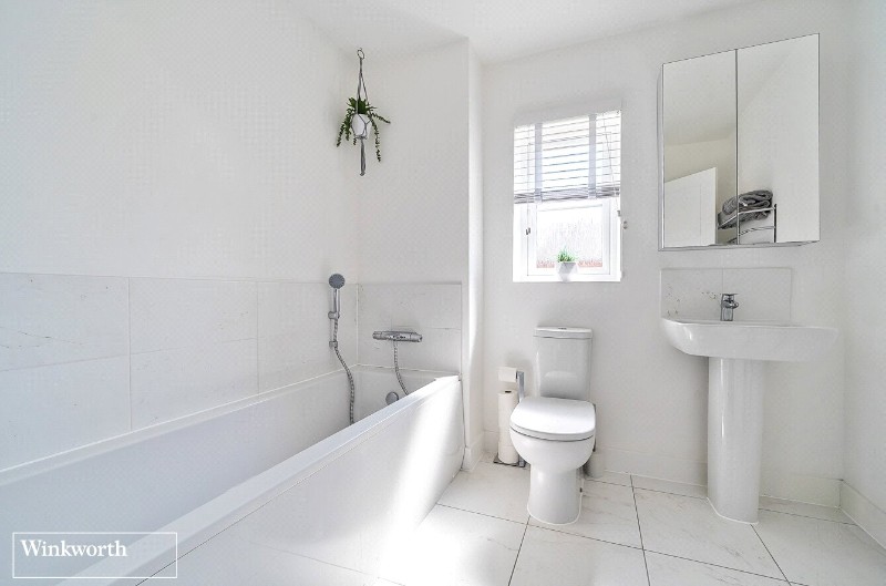 Freshfields Close, Basingstoke, Hampshire, RG23