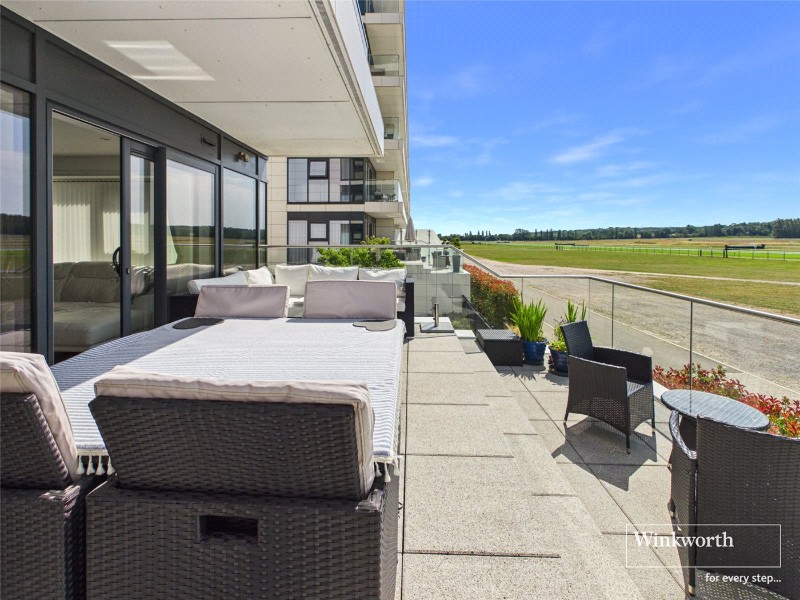 Kingman Way, Newbury, Berkshire, RG14