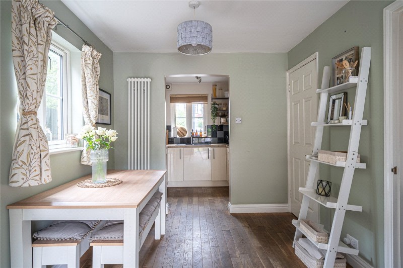 Mitcham Lane, London, SW16