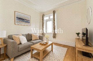 Palmerston Crescent, London, N13