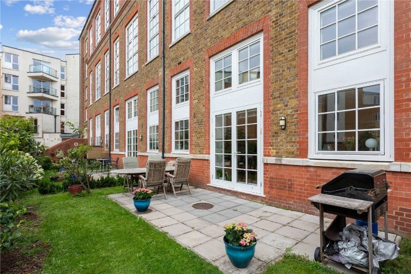 Enfield Road, London, N1