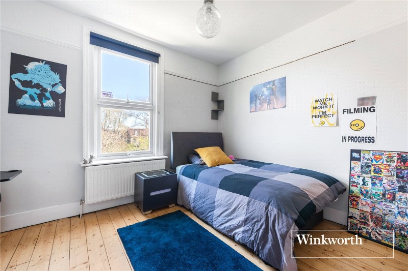 Etchingham Park Road, Finchley, London, N3