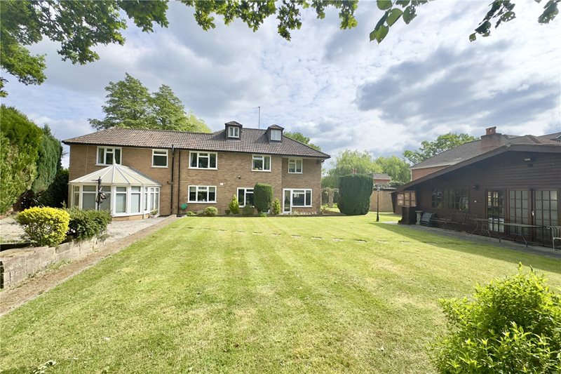 Lakeside Drive, Stoke Poges, Bucks, SL2
