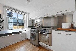 Charing Cross Road, London, WC2H