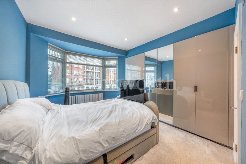 North End Road, London, NW11