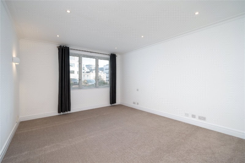 Point Pleasant, London, SW18