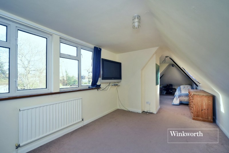 Kingsmead Avenue, Worcester Park, KT4