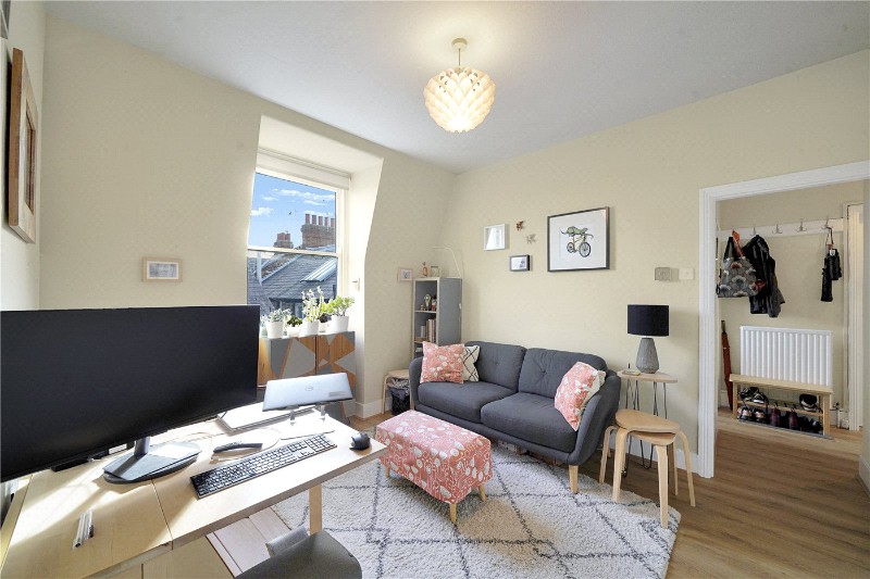 Ferme Park Mansions, Ferme Park Road, N8