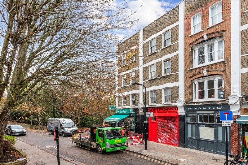 Goldsmiths Row, London, E2