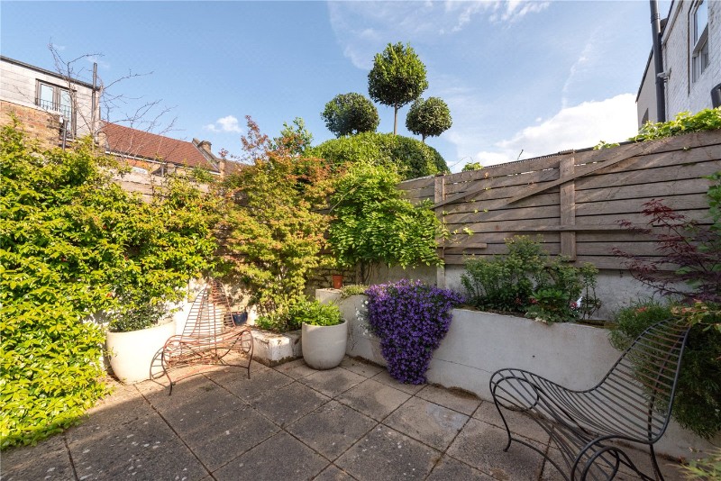 Purves Road, London, NW10