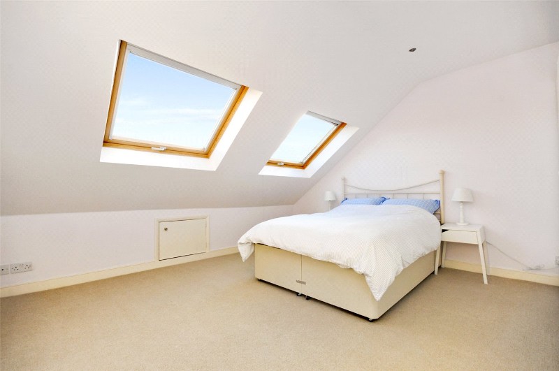 Ormiston Grove, London, W12