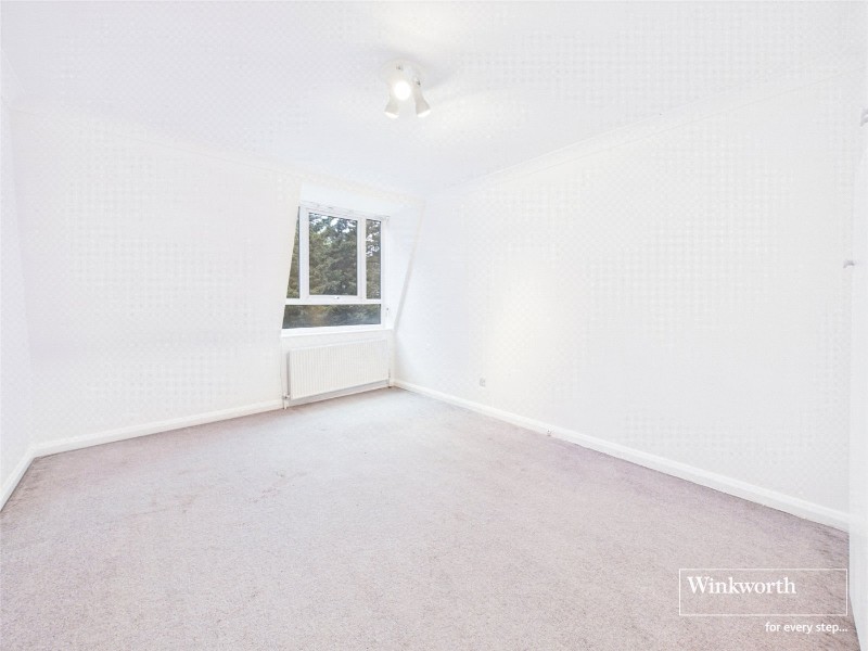 Westchester Drive, Hendon, NW4