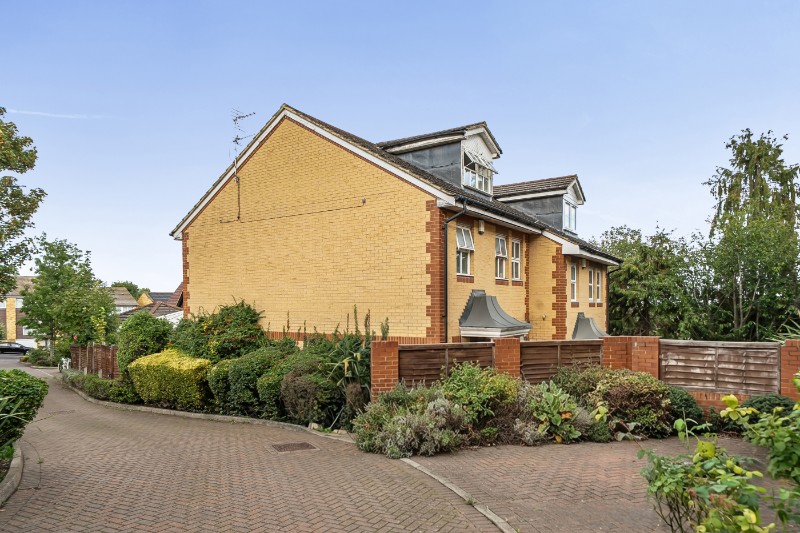 Montgomerie Mews, London, SE23