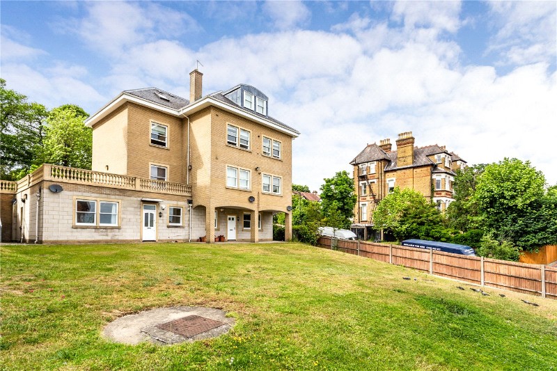 2 bedroom property for sale in Rosemount Court, 99 Ross Road, London