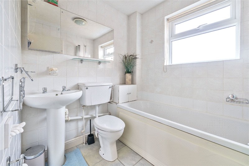 Walton Way, Newbury, Berkshire, RG14