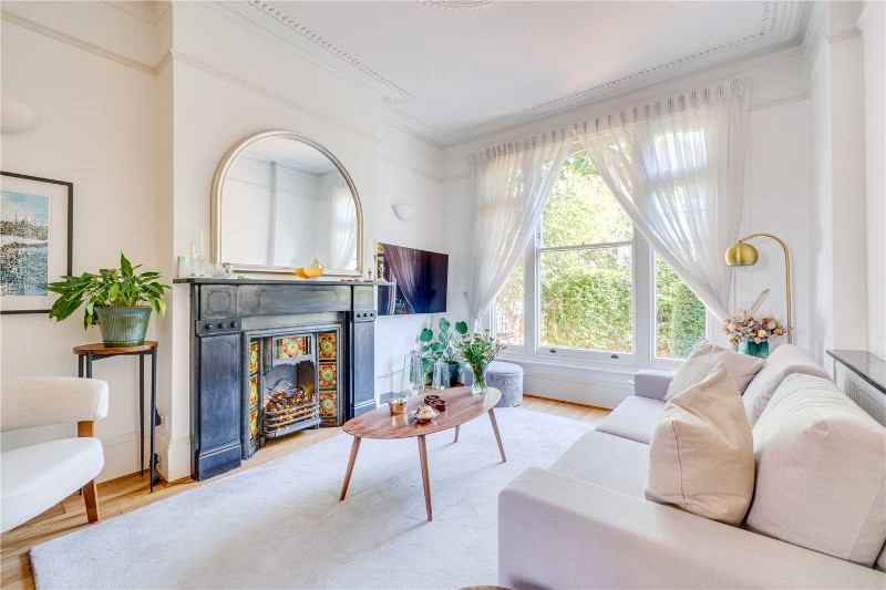 Bovingdon Road, London, SW6