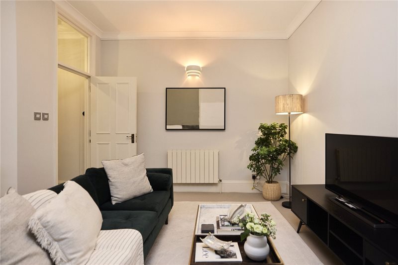 Ordnance Mews, London, NW8