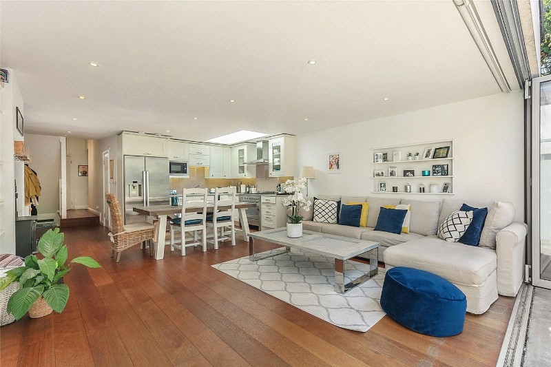 Cromford Road, Putney, SW18