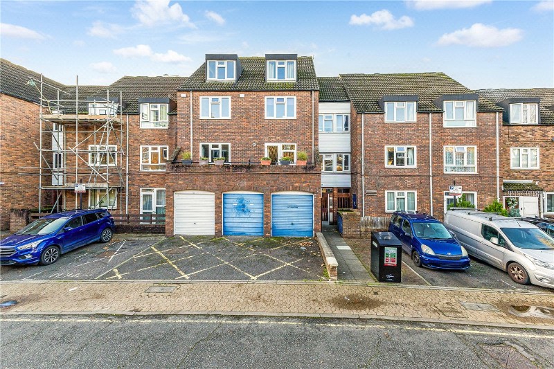 Wolftencroft Close, London, SW11