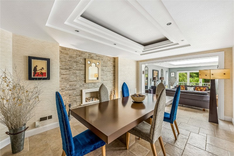 Creighton Avenue, London, N2