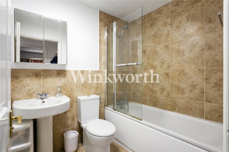 Myddleton Avenue, London, N4