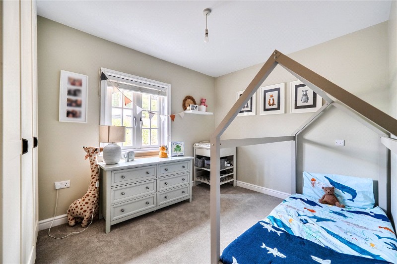 Shortfield Common Road, Frensham, Farnham, Surrey, GU10