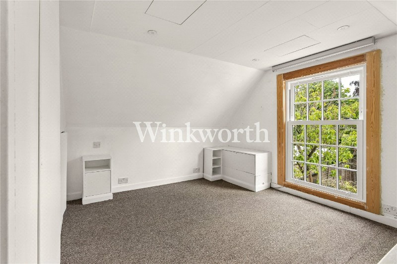 Derwent Road, London, N13