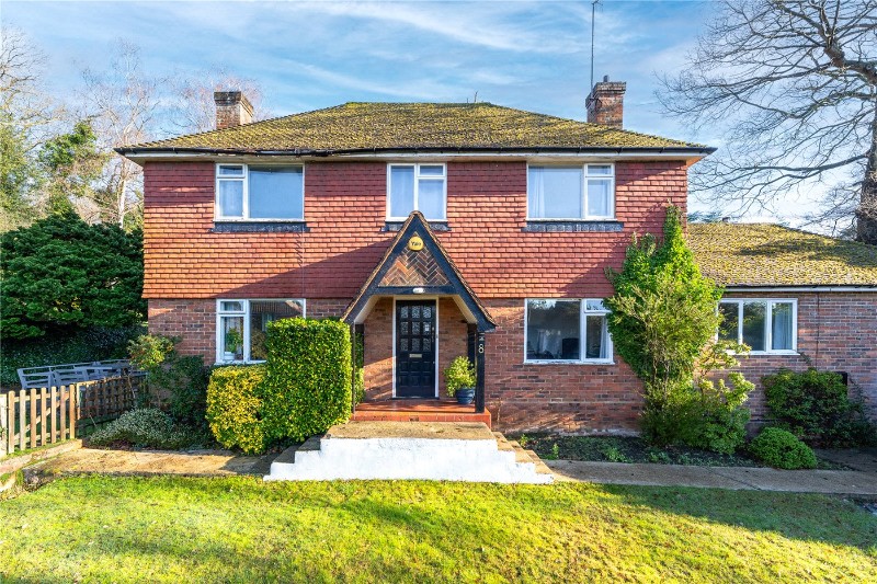 Kingswood Close, Weybridge, Surrey, KT13