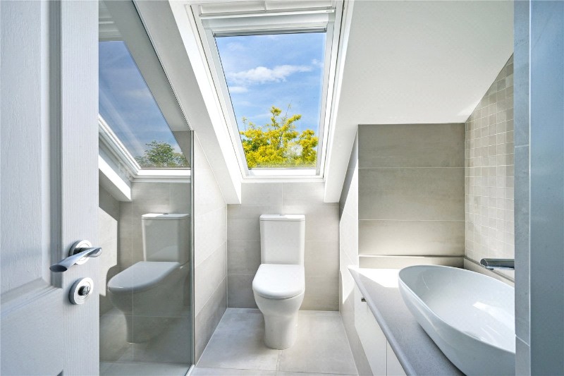 Downs Road, Epsom, Surrey, KT18