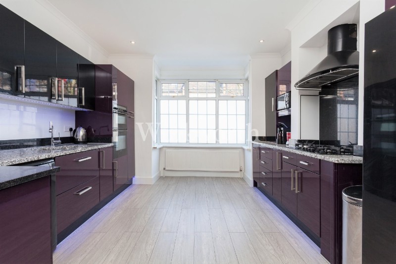 Poynter Road, Enfield, EN1
