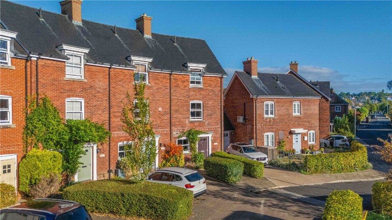 Griffin Close, Wimborne, Dorset, BH21
