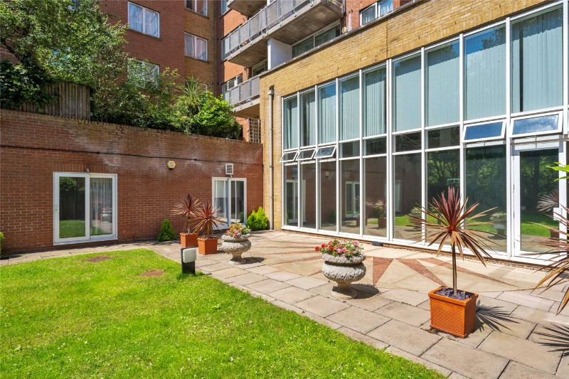 Regent Court, North Bank, St John's Wood, London, NW8